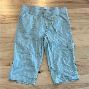 Dash Green Capris Drawstring Size L Pants